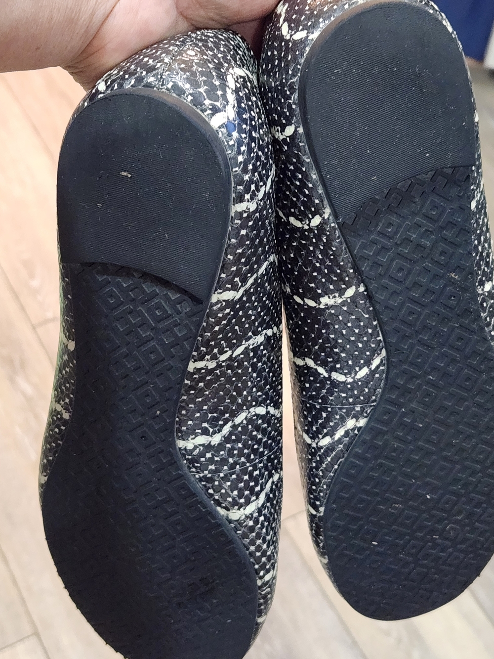 Tory Burch Reva Mojave Print Snake Skin Ballet Flat in size 8.5 - Picture 7 of 7